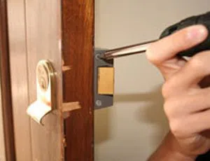 Locksmith Store New York, NY 212-659-0029 - change-locks-service